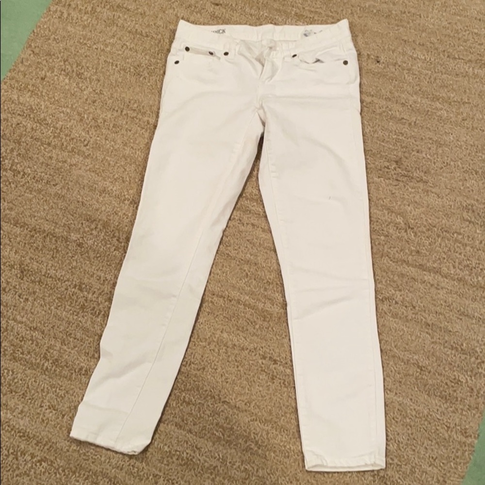White skinny jeans